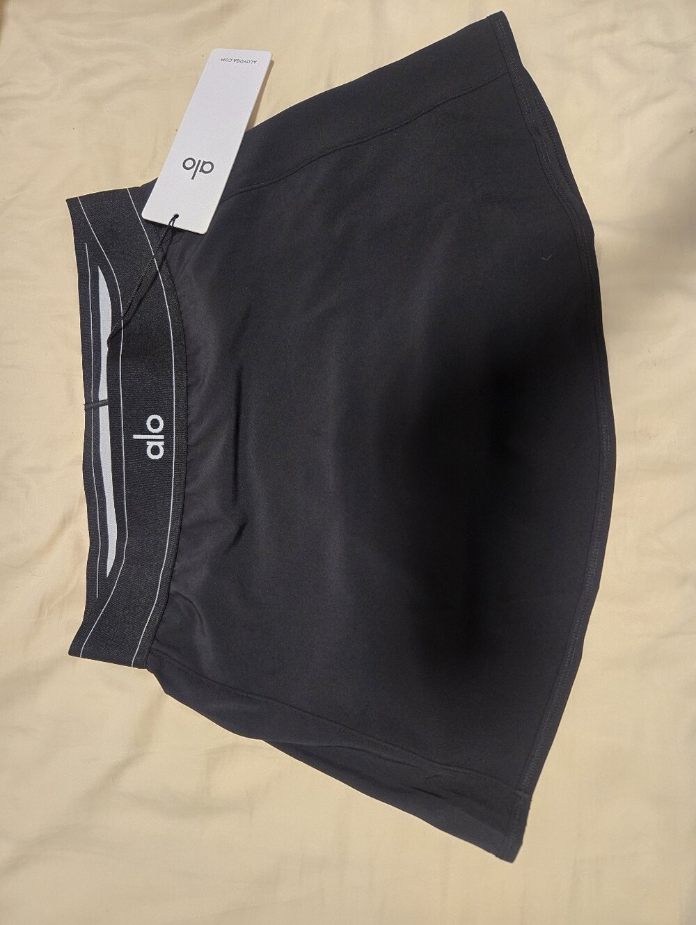 Brand New ALO Yoga Black Athletic Skort with Reflective Waistband